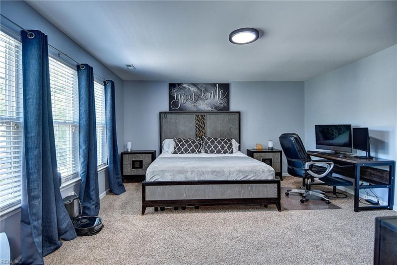 Photo 19 of 42 residential for sale in Hampton virginia