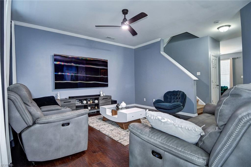 Photo 6 of 42 residential for sale in Hampton virginia