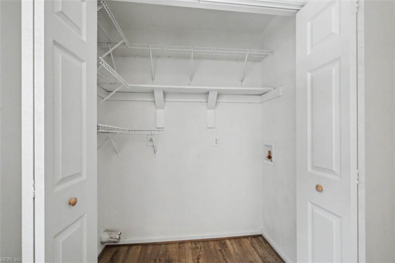 Photo 20 of 32 residential for sale in Hampton virginia