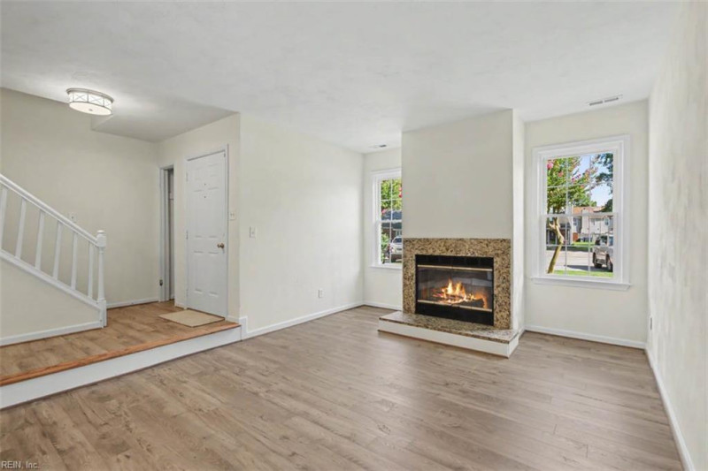 Photo 8 of 32 residential for sale in Hampton virginia