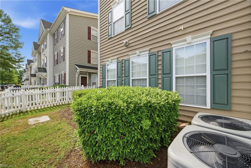 Photo 8 of 43 residential for sale in Suffolk virginia Photo 8 of 43 residential for sale in Suffolk virginia