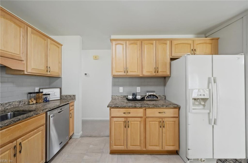 Photo 9 of 33 residential for sale in Newport News virginia