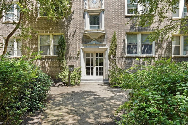 Photo 2 of 23 residential for sale in Norfolk virginia