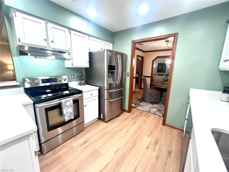 Photo 18 of 50 residential for sale in Virginia Beach virginia