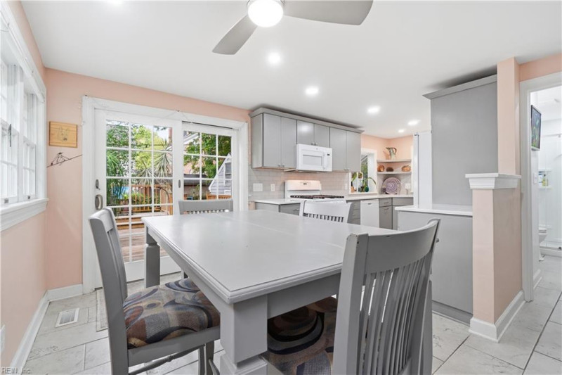 Photo 11 of 41 residential for sale in Norfolk virginia