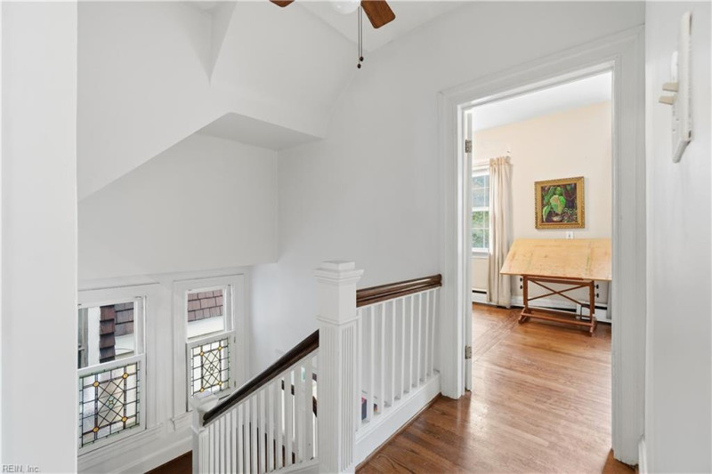 Photo 17 of 41 residential for sale in Norfolk virginia