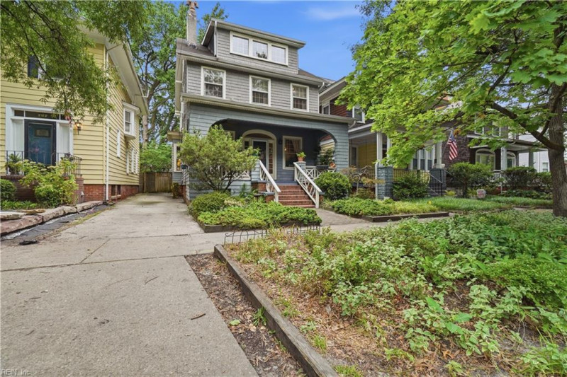 Photo 2 of 41 residential for sale in Norfolk virginia