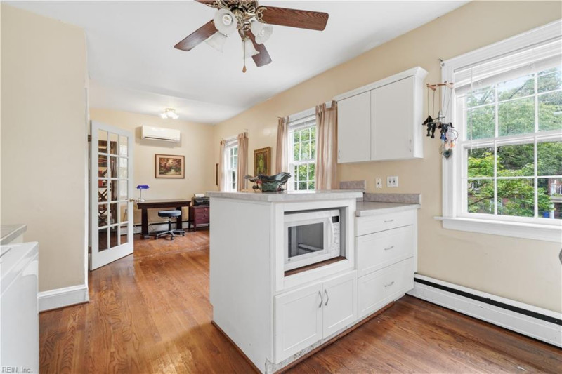 Photo 25 of 41 residential for sale in Norfolk virginia