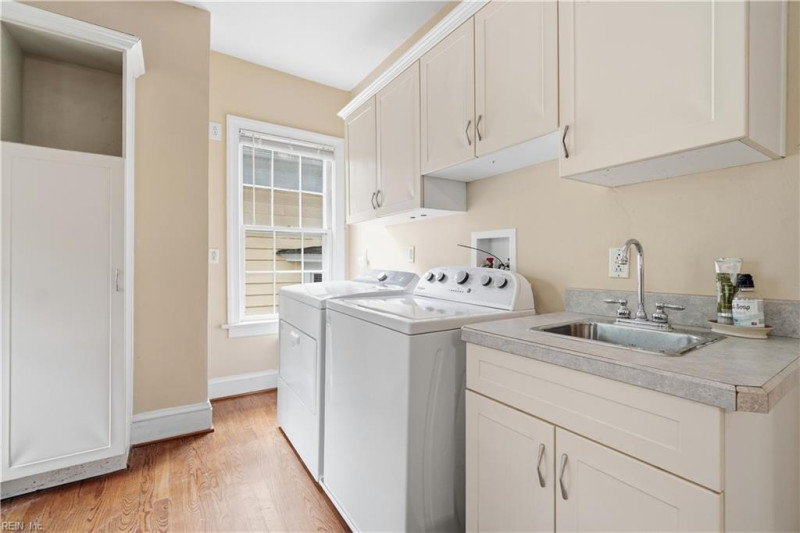Photo 26 of 41 residential for sale in Norfolk virginia