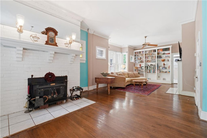 Photo 5 of 41 residential for sale in Norfolk virginia