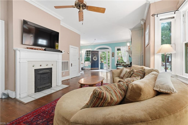 Photo 9 of 41 residential for sale in Norfolk virginia