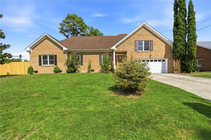 Photo 2 of 31 residential for sale in Virginia Beach virginia