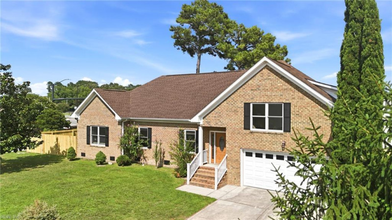 Photo 3 of 31 residential for sale in Virginia Beach virginia