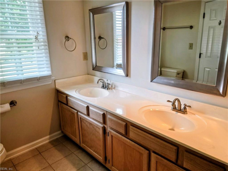 Photo 11 of 18 residential for sale in Newport News virginia