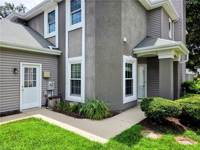 Photo 2 of 18 residential for sale in Newport News virginia