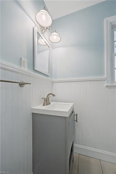 Photo 17 of 44 residential for sale in Norfolk virginia