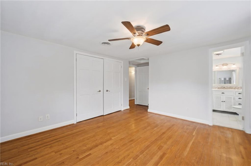 Photo 19 of 44 residential for sale in Norfolk virginia