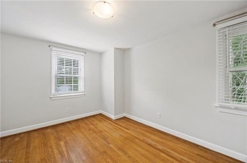 Photo 23 of 44 residential for sale in Norfolk virginia