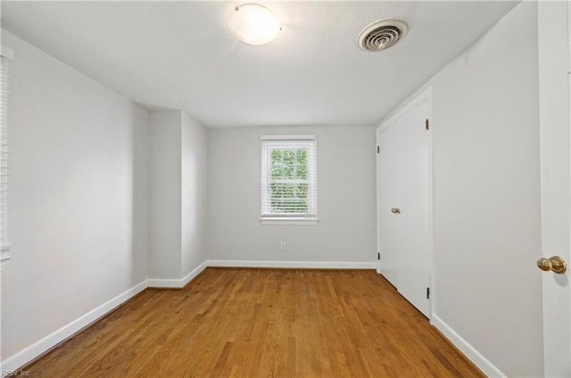Photo 26 of 44 residential for sale in Norfolk virginia