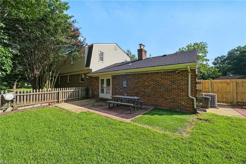 Photo 29 of 44 residential for sale in Norfolk virginia