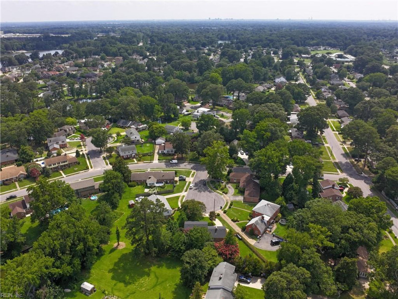 Photo 34 of 44 residential for sale in Norfolk virginia