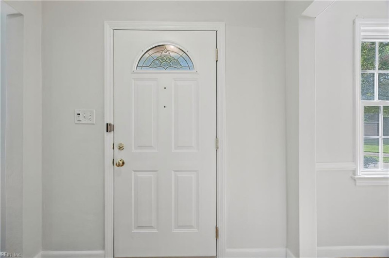 Photo 4 of 44 residential for sale in Norfolk virginia