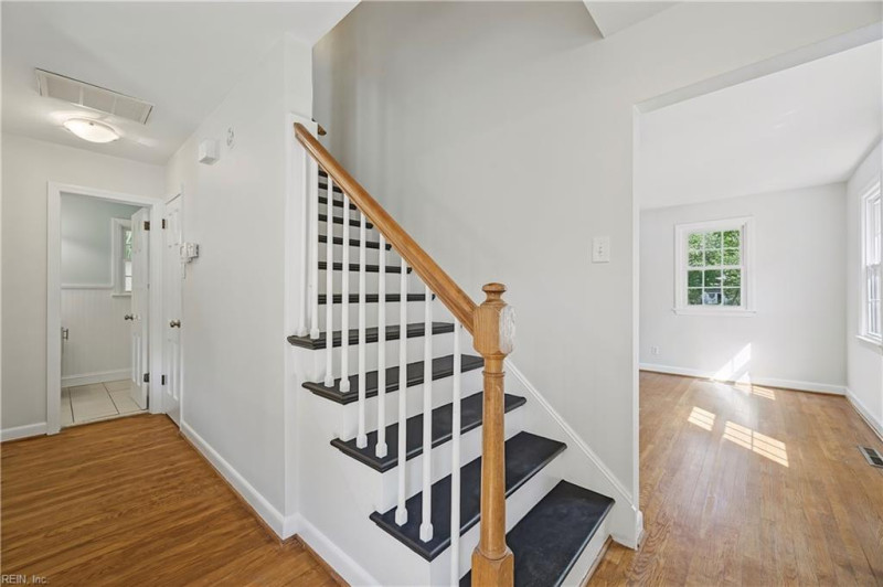Photo 5 of 44 residential for sale in Norfolk virginia