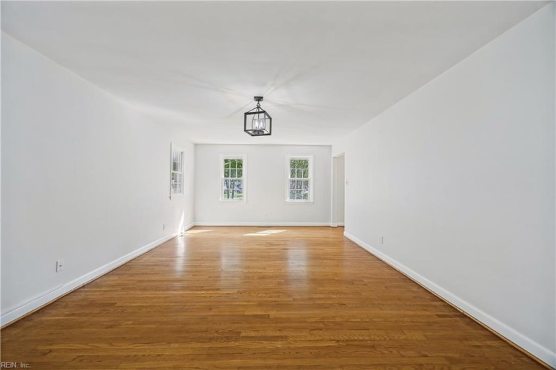 Photo 8 of 44 residential for sale in Norfolk virginia