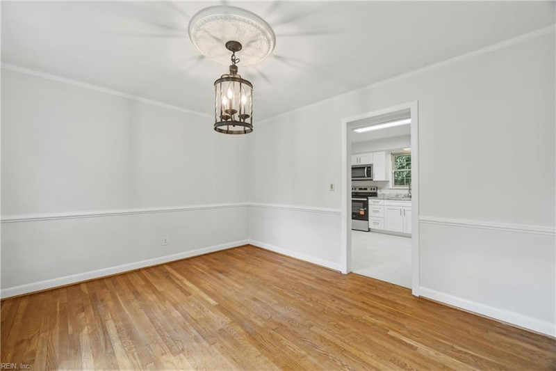 Photo 9 of 44 residential for sale in Norfolk virginia