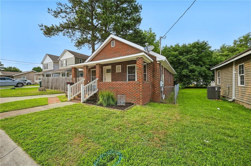 Photo 3 of 29 residential for sale in Suffolk virginia Photo 3 of 29 residential for sale in Suffolk virginia