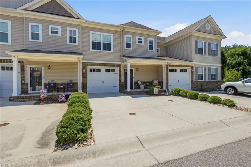 Photo 2 of 50 residential for sale in Chesapeake virginia