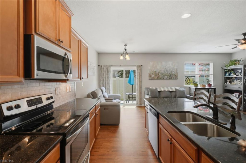 Photo 21 of 50 residential for sale in Chesapeake virginia