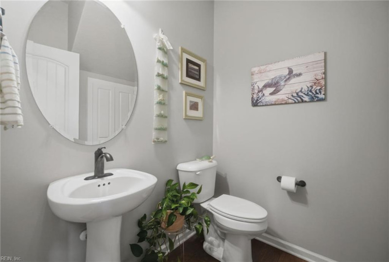 Photo 26 of 50 residential for sale in Chesapeake virginia