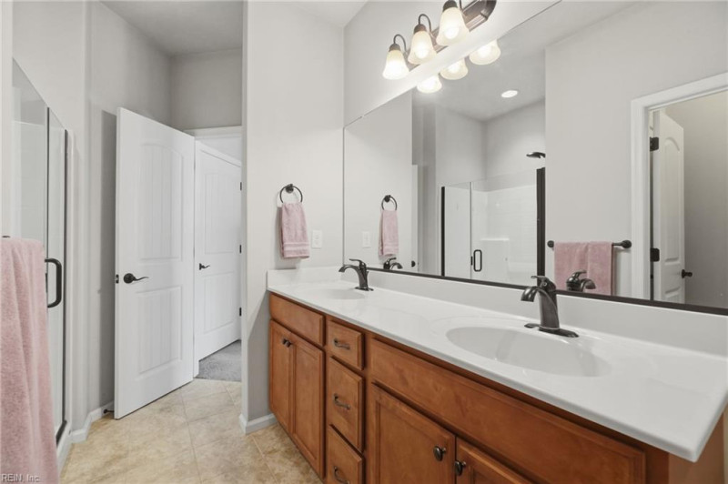Photo 34 of 50 residential for sale in Chesapeake virginia