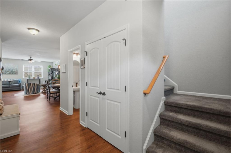 Photo 8 of 50 residential for sale in Chesapeake virginia