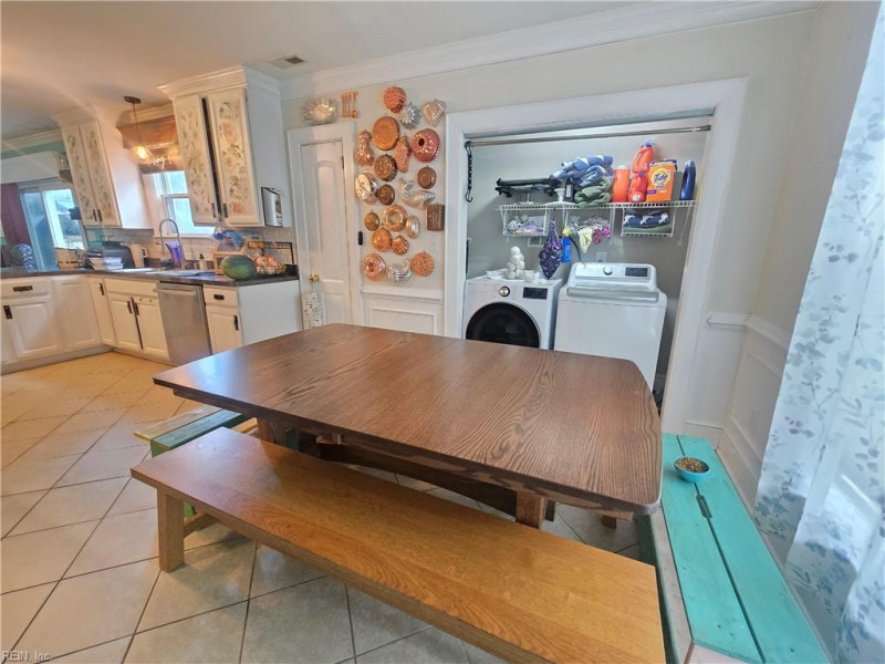 Photo 10 of 35 residential for sale in Portsmouth virginia