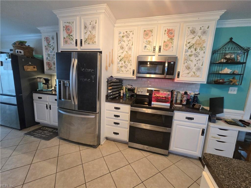 Photo 8 of 35 residential for sale in Portsmouth virginia
