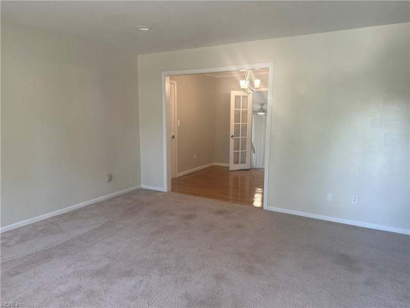 Photo 3 of 19 residential for sale in Hampton virginia