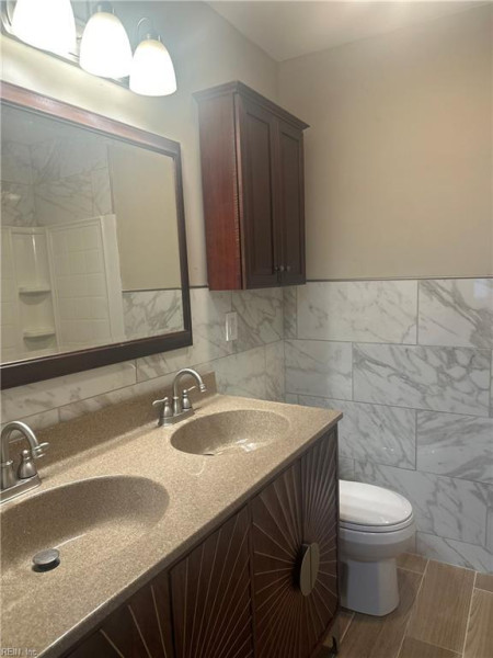 Photo 6 of 19 residential for sale in Hampton virginia