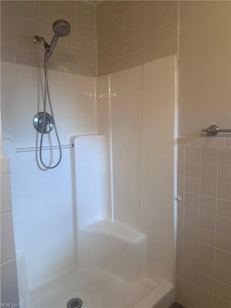Photo 9 of 19 residential for sale in Hampton virginia