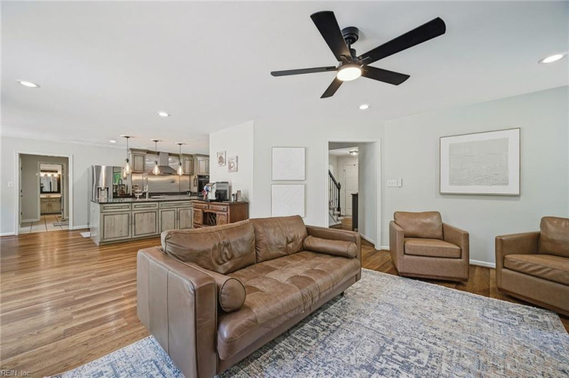 Photo 17 of 49 residential for sale in Chesapeake virginia Photo 17 of 49 residential for sale in Chesapeake virginia