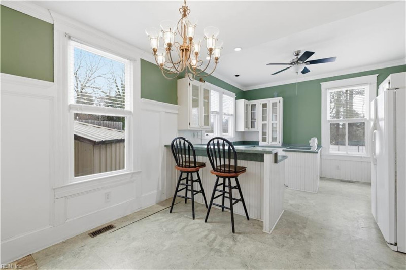 Photo 24 of 49 residential for sale in Franklin virginia