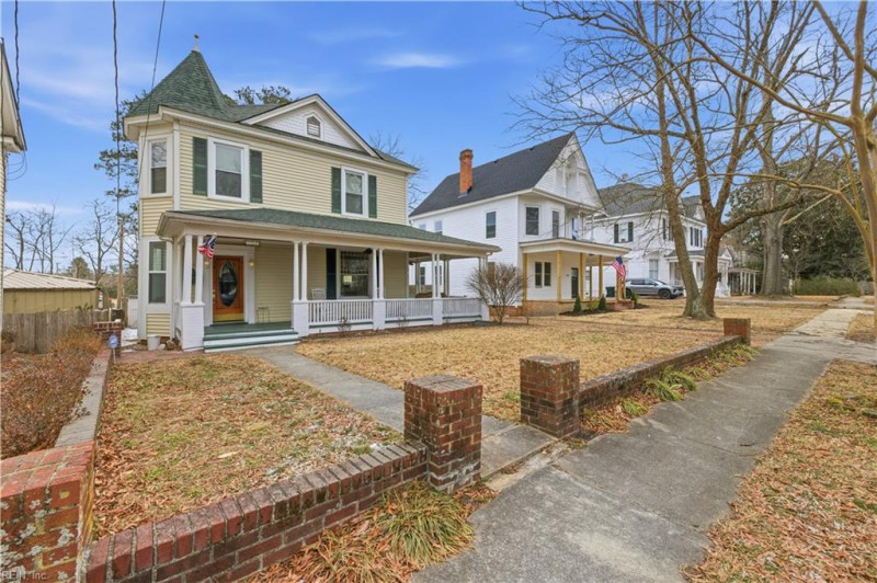 Photo 6 of 49 residential for sale in Franklin virginia
