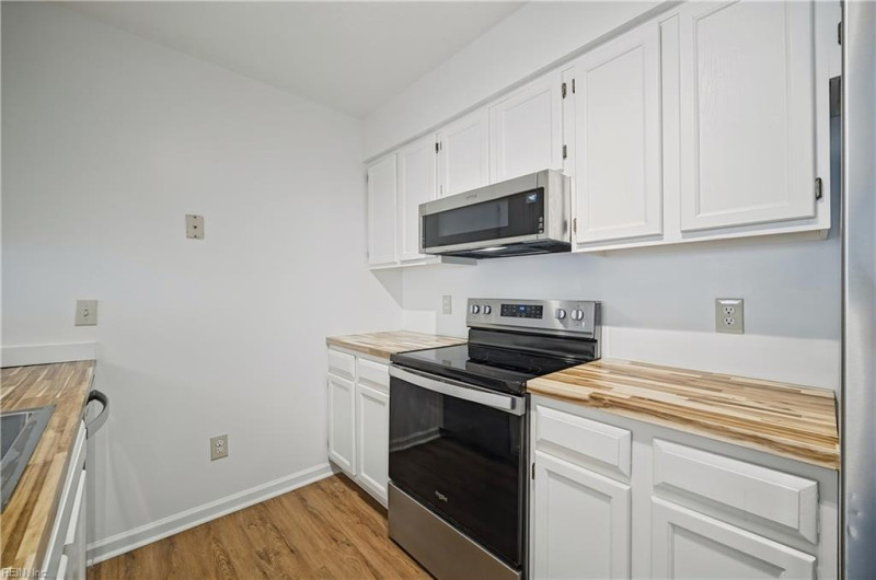 Photo 12 of 39 residential for sale in Chesapeake virginia Photo 12 of 39 residential for sale in Chesapeake virginia