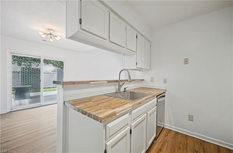 Photo 13 of 39 residential for sale in Chesapeake virginia Photo 13 of 39 residential for sale in Chesapeake virginia