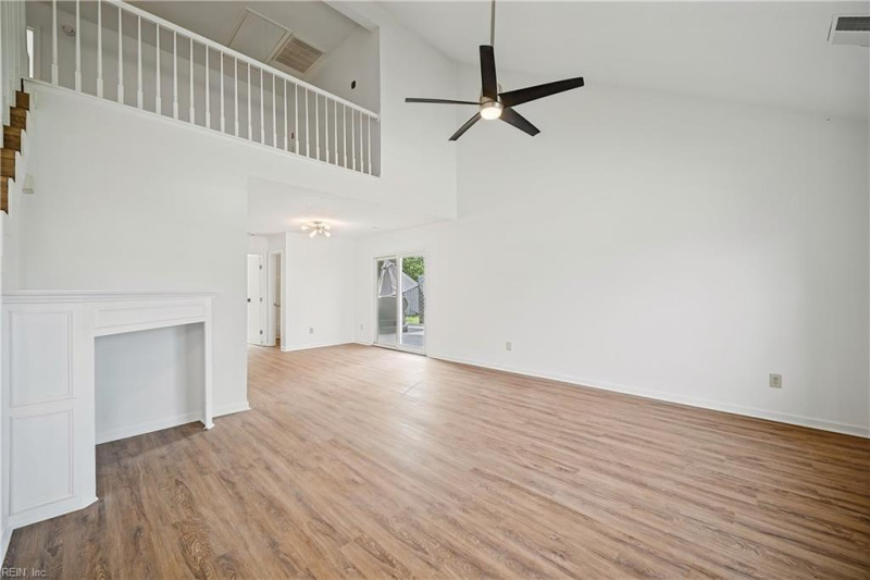 Photo 4 of 39 residential for sale in Chesapeake virginia Photo 4 of 39 residential for sale in Chesapeake virginia