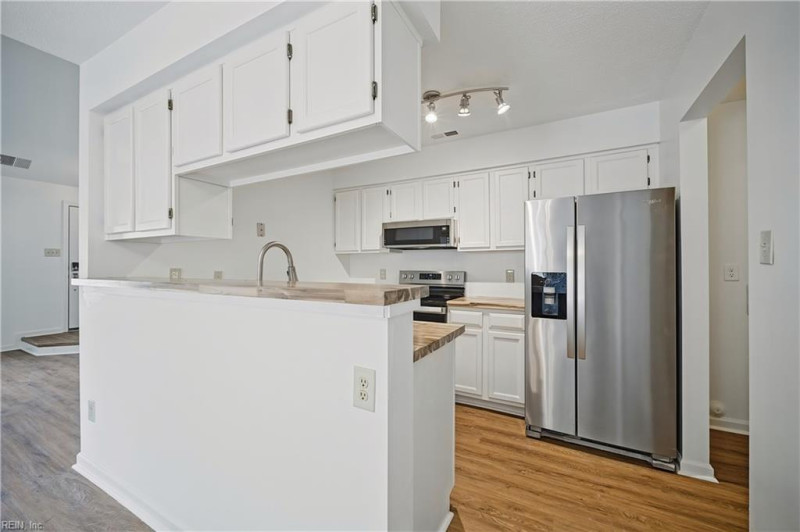 Photo 8 of 39 residential for sale in Chesapeake virginia Photo 8 of 39 residential for sale in Chesapeake virginia
