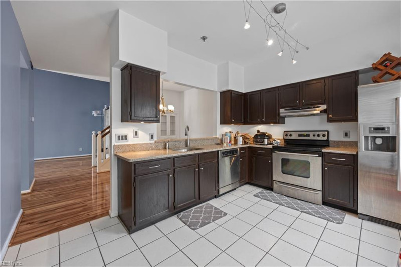 Photo 11 of 34 residential for sale in Norfolk virginia