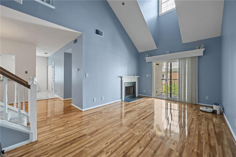 Photo 2 of 34 residential for sale in Norfolk virginia