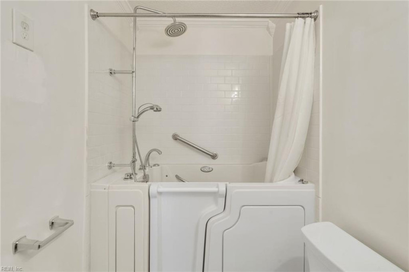 Photo 12 of 38 residential for sale in Newport News virginia Photo 12 of 38 residential for sale in Newport News virginia